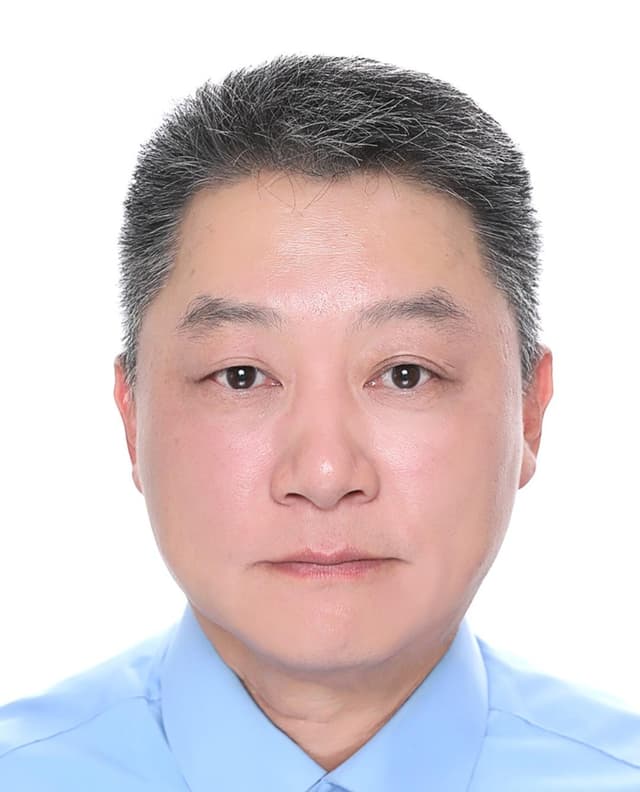 Ha Yong Lee